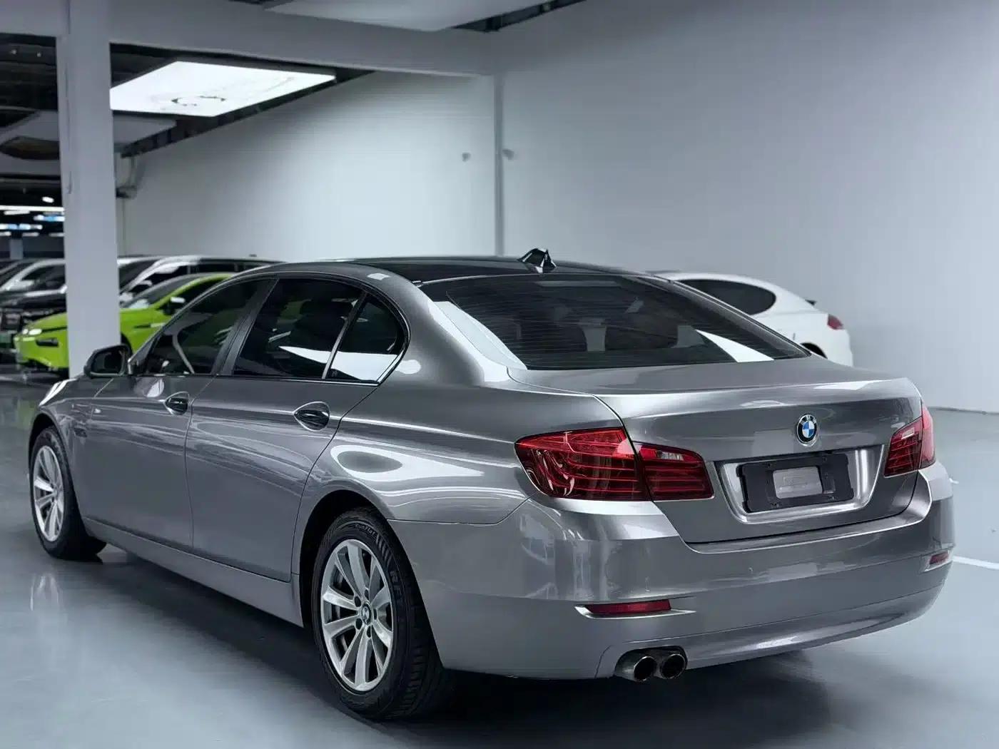 BMW 5 Series 2013 520Li Elegant Edition — миниатюра 9