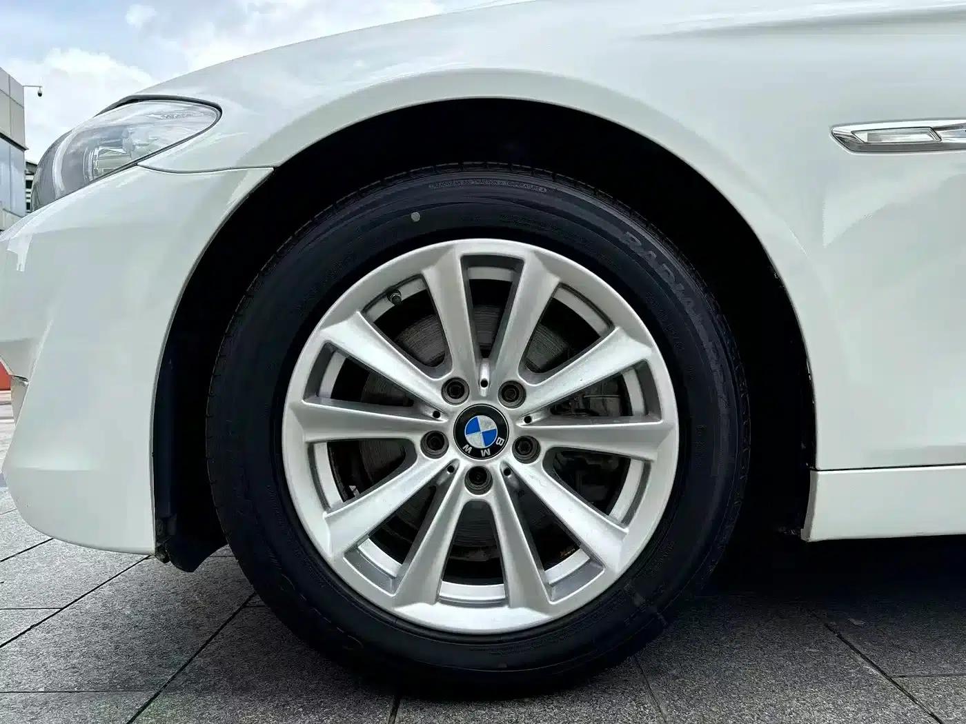 BMW 5 Series 2013 525Li Luxury — миниатюра 20