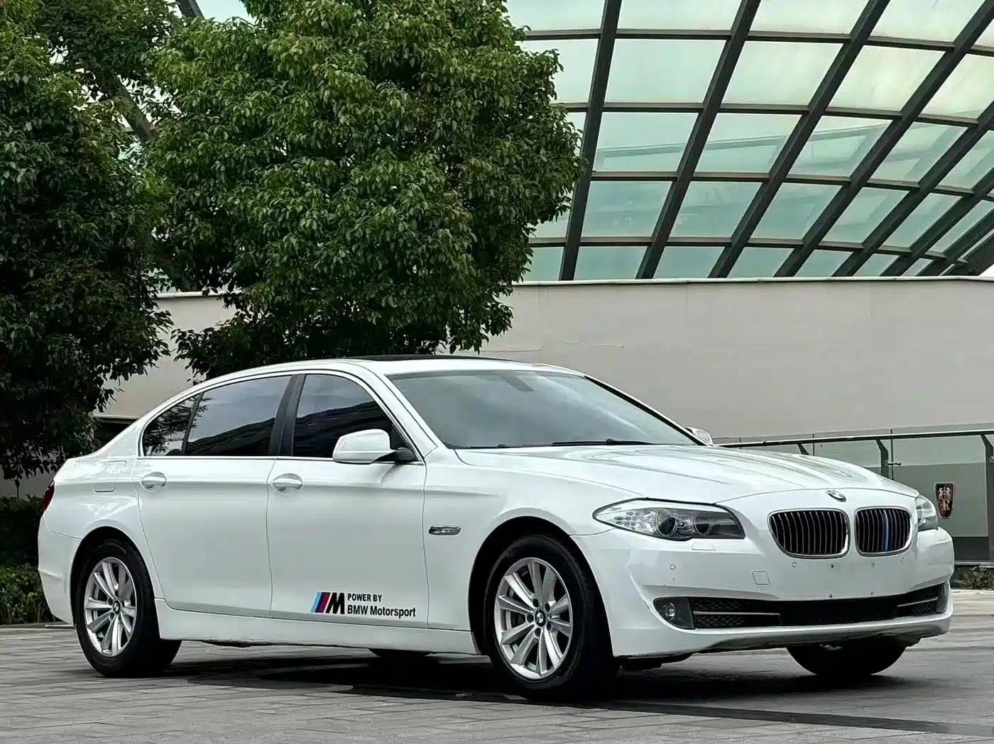 BMW 5 Series 2013 525Li Luxury — миниатюра 4