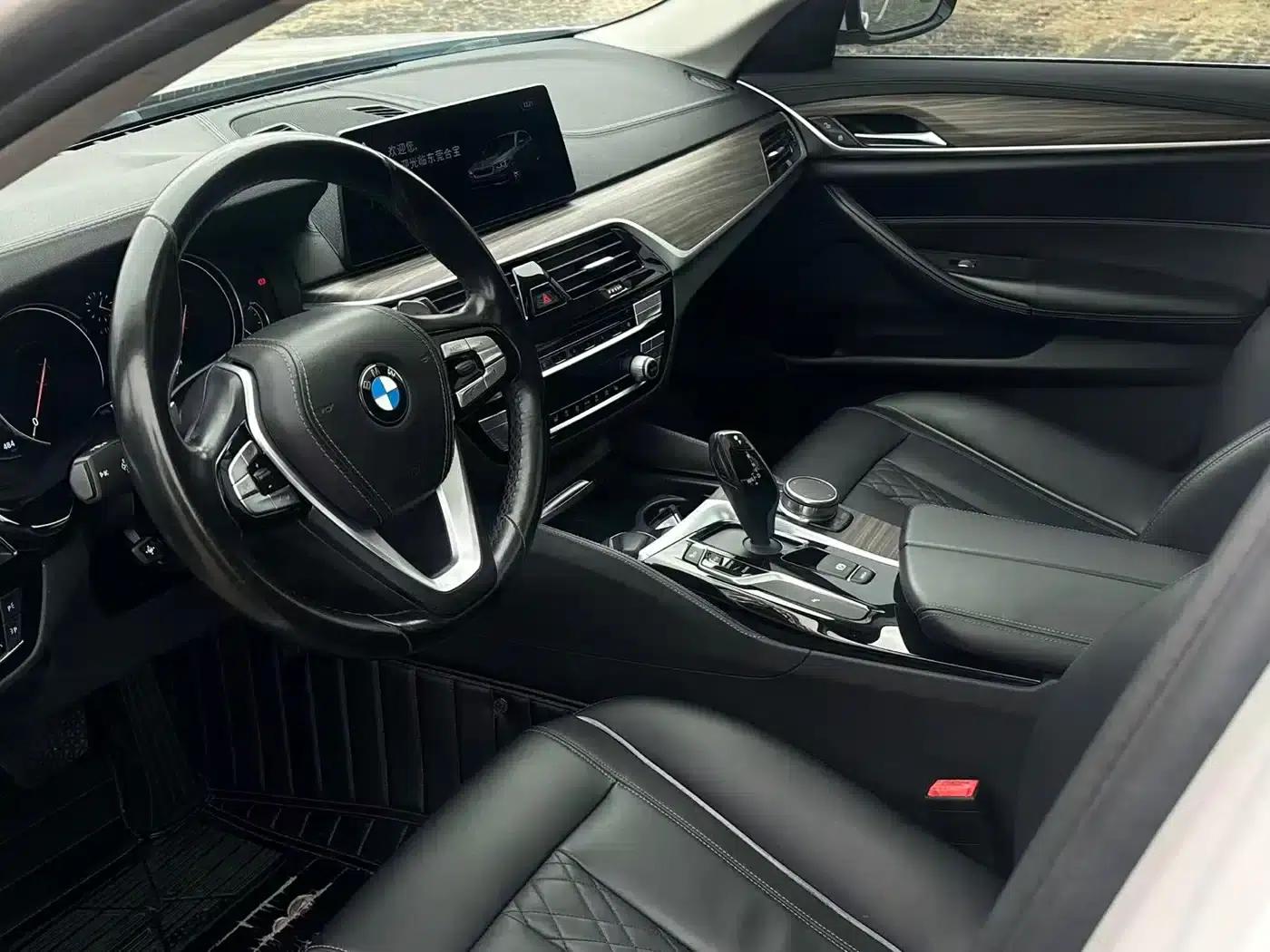 2018 BMW 5 Series 530Li xDrive M Sport Package — миниатюра 17