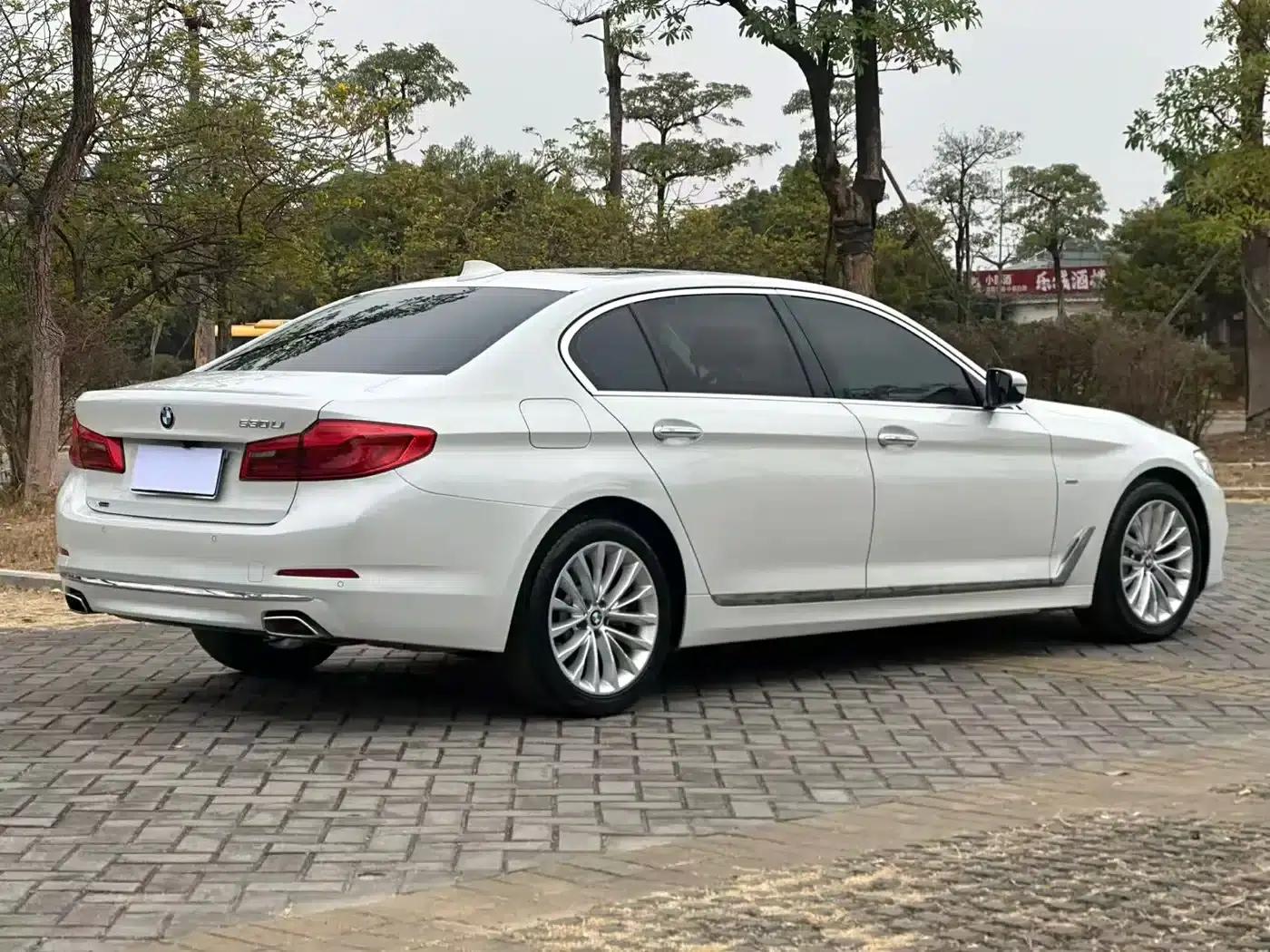 2018 BMW 5 Series 530Li xDrive M Sport Package — миниатюра 5