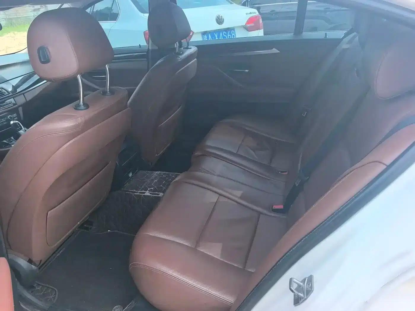 BMW 5 Series 2013 530Li Leading Edition — миниатюра 3
