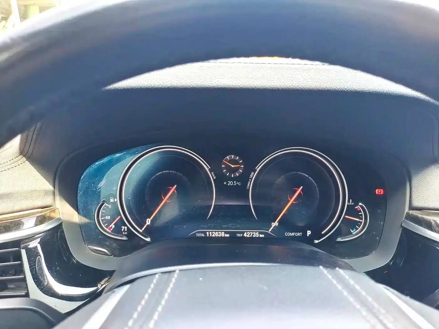 2018 BMW 5 Series 525Li M Sport Package — миниатюра 10