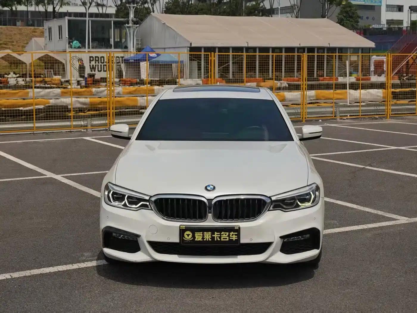 2018 BMW 5 Series Facelift 530Li Leading Edition M Sport Package — миниатюра 2