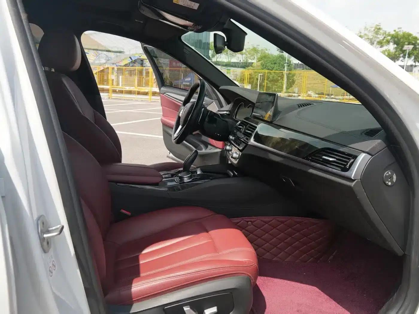 2018 BMW 5 Series Facelift 530Li Leading Edition M Sport Package — миниатюра 12