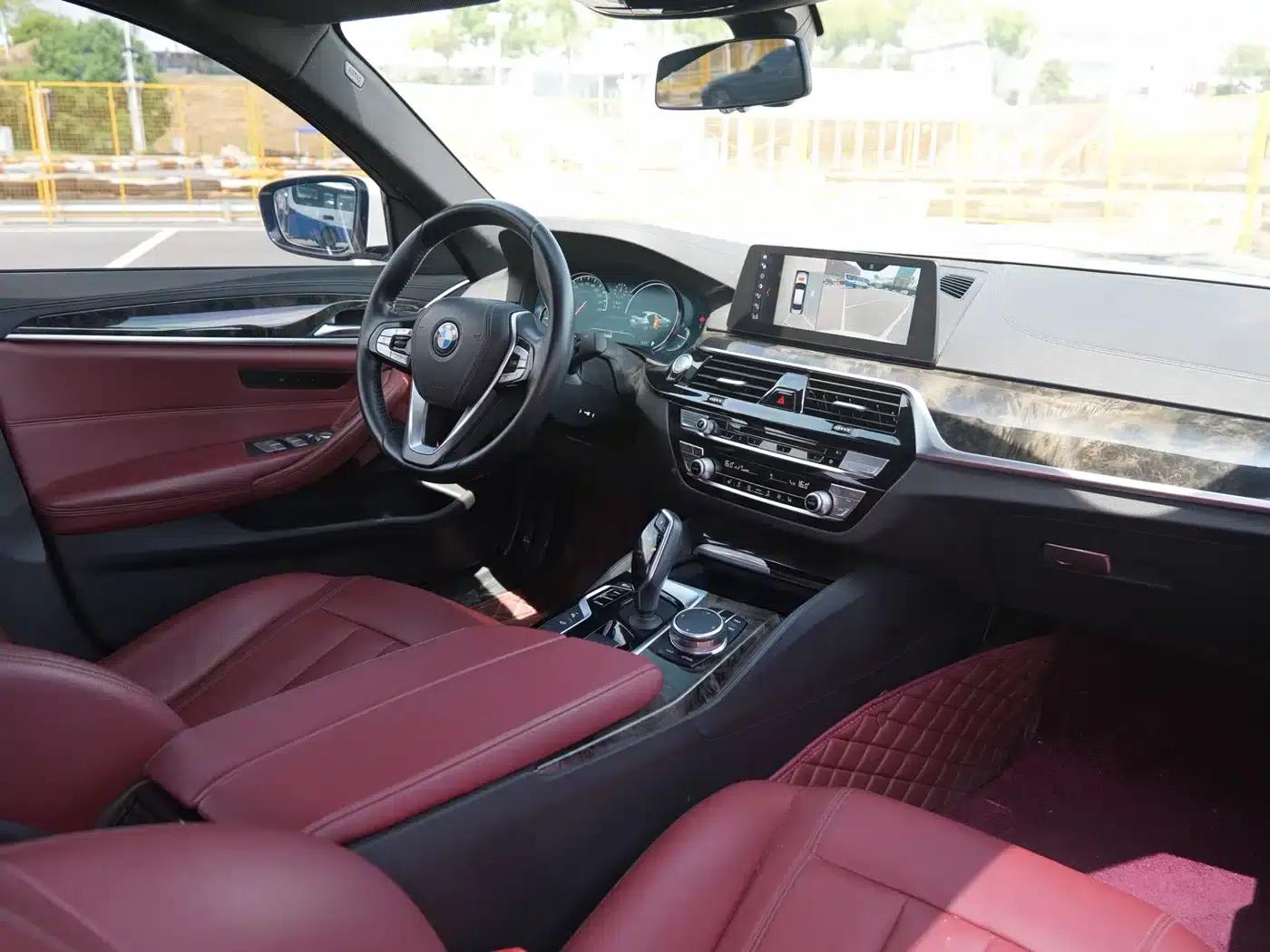 2018 BMW 5 Series Facelift 530Li Leading Edition M Sport Package — миниатюра 14
