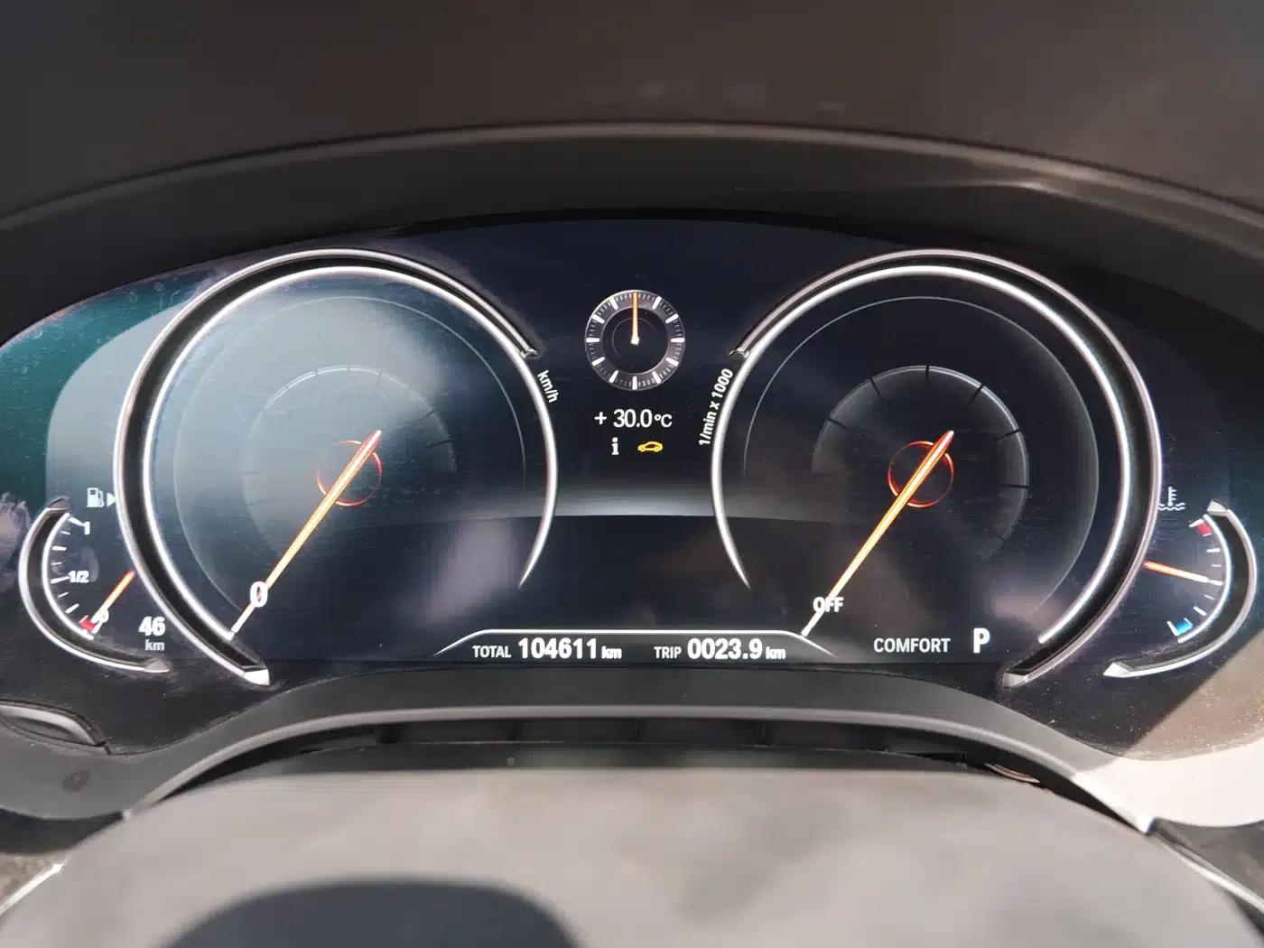 2018 BMW 5 Series Facelift 530Li Leading Edition M Sport Package — миниатюра 15