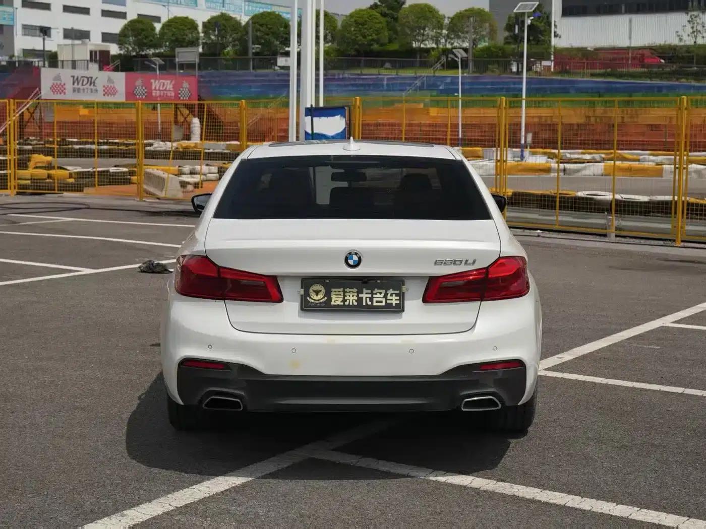 2018 BMW 5 Series Facelift 530Li Leading Edition M Sport Package — миниатюра 6