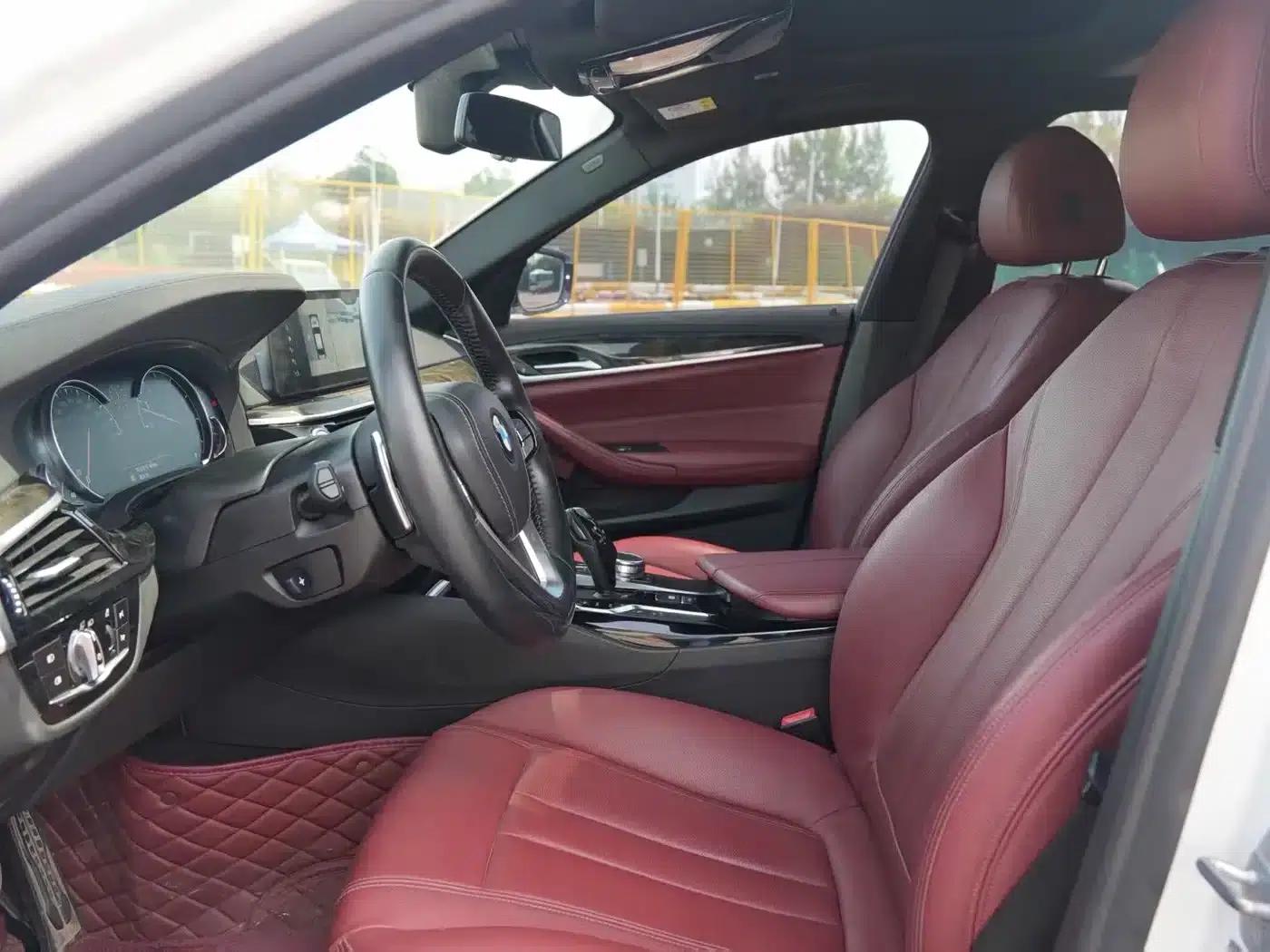 2018 BMW 5 Series Facelift 530Li Leading Edition M Sport Package — миниатюра 9