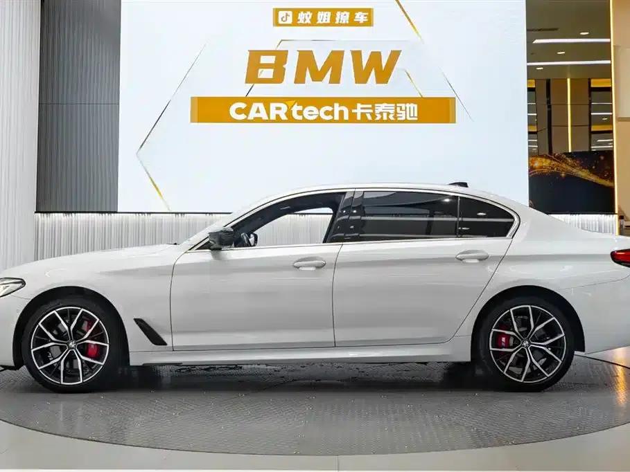 BMW 5 Series 2022 Facelift II 530Li Luxury M Sport Package — миниатюра 3