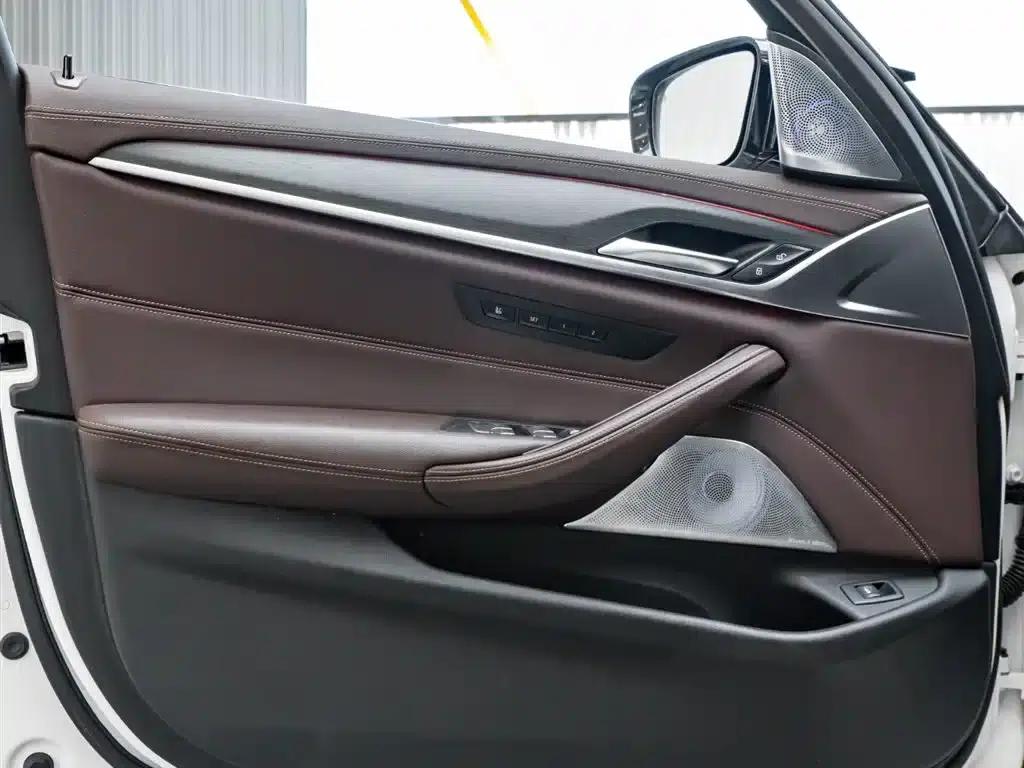 BMW 5 Series 2022 Facelift II 530Li Luxury M Sport Package — миниатюра 22