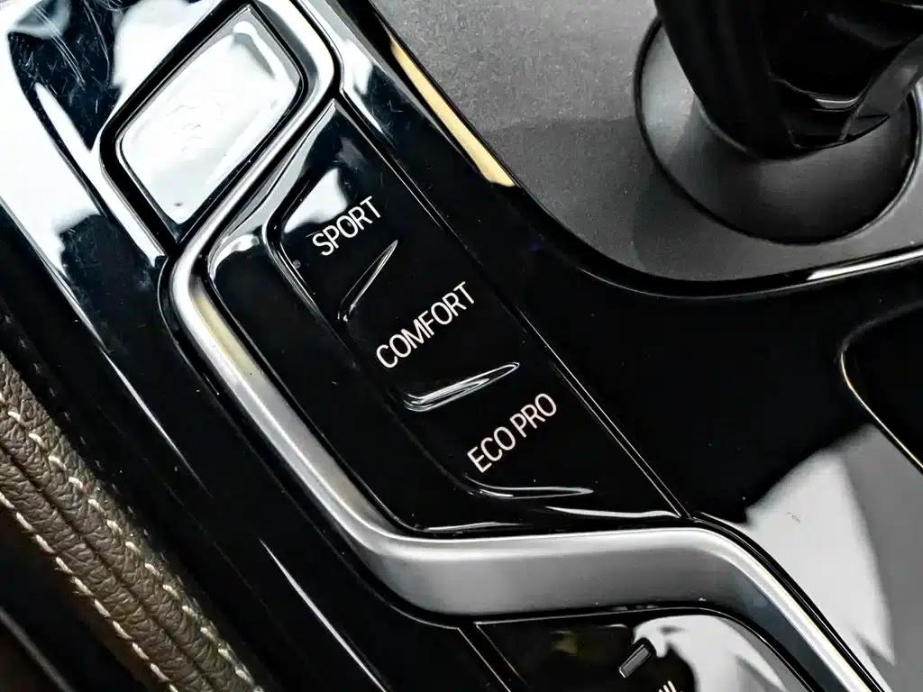 BMW 5 Series 2022 Facelift II 530Li Luxury M Sport Package — миниатюра 20