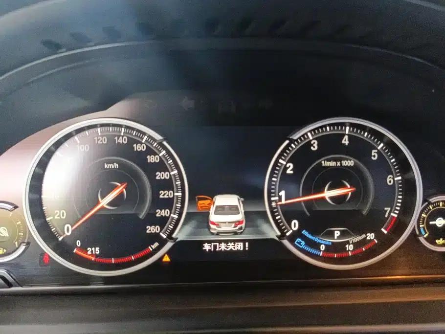 2017 BMW 5 Series 525Li Luxury Design Package — миниатюра 14