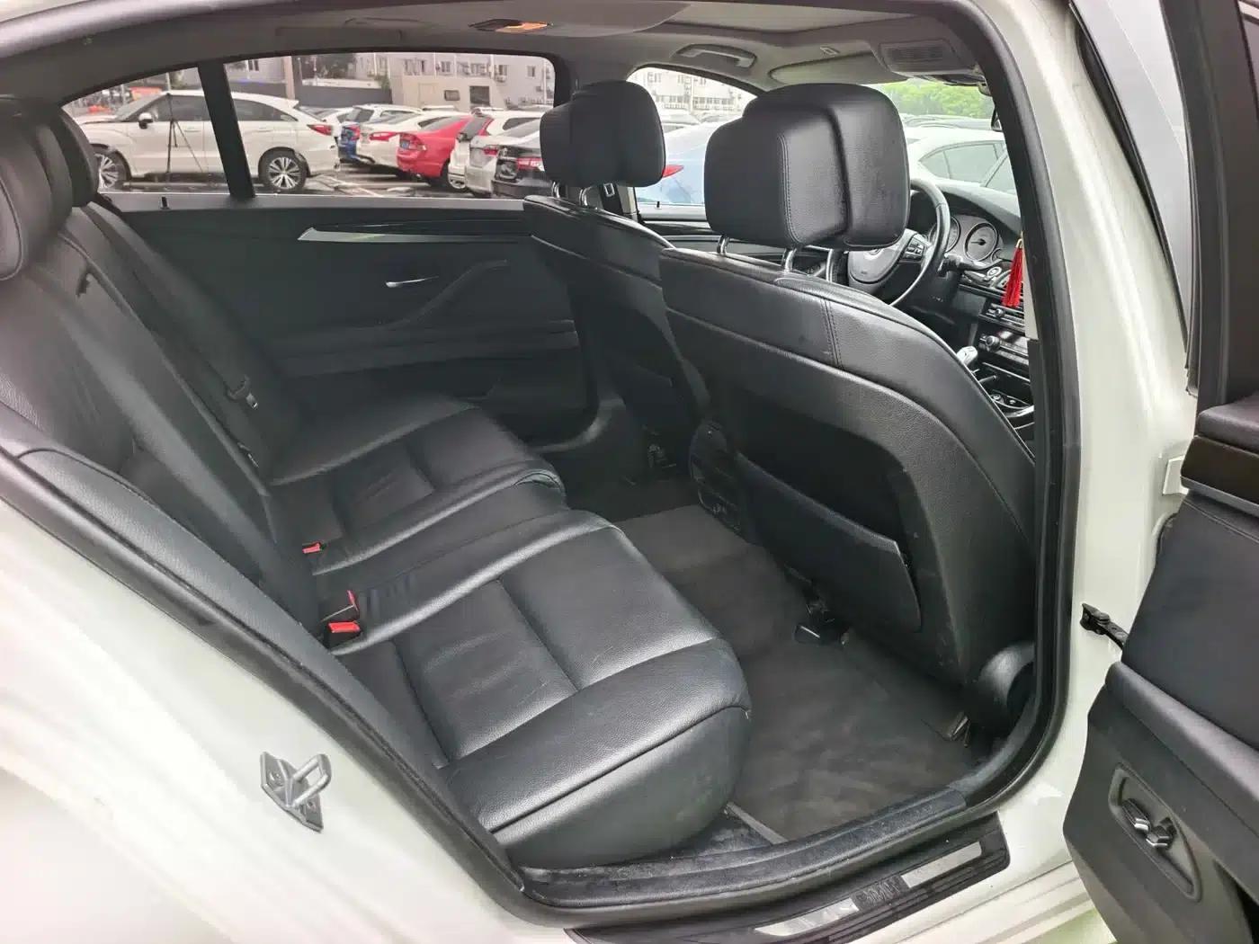 BMW 5 Series 2013 525Li Luxury — миниатюра 13