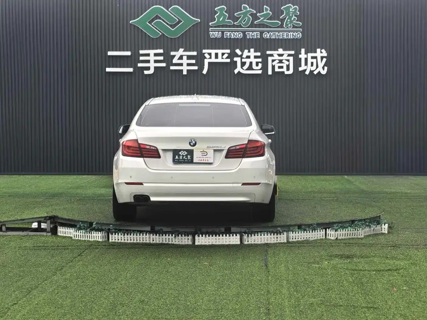 BMW 5 Series 2013 525Li Luxury — миниатюра 14