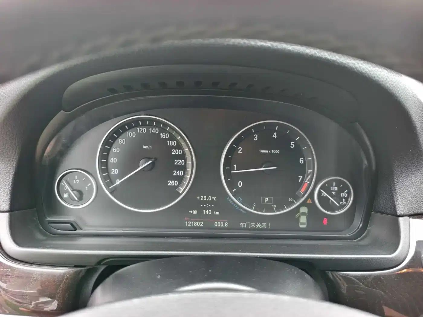 BMW 5 Series 2013 525Li Luxury — миниатюра 5