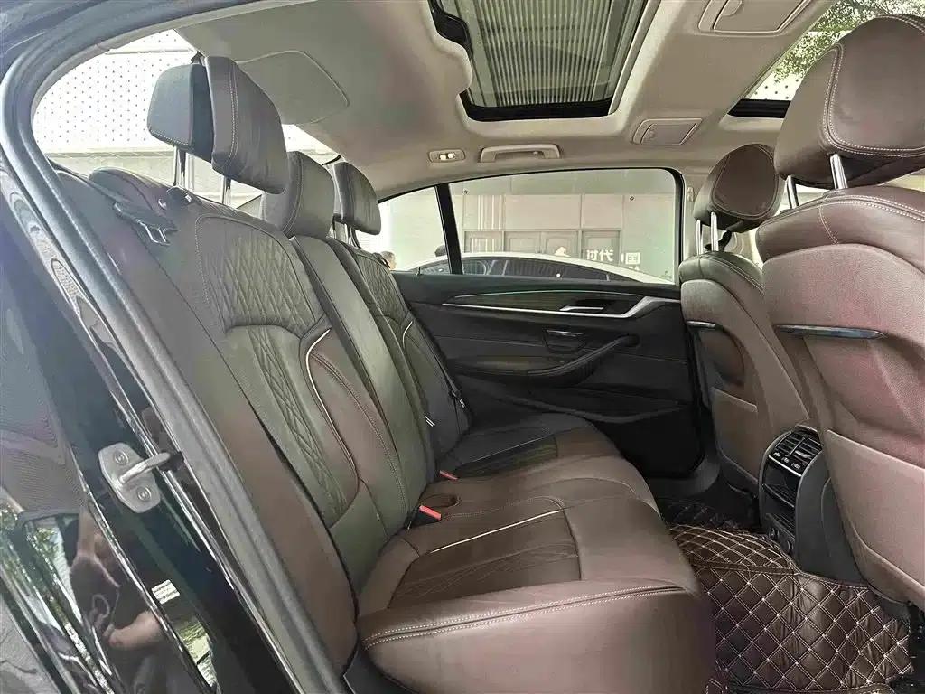BMW 5 Series 2019 530Li Leading Luxury Package — миниатюра 18