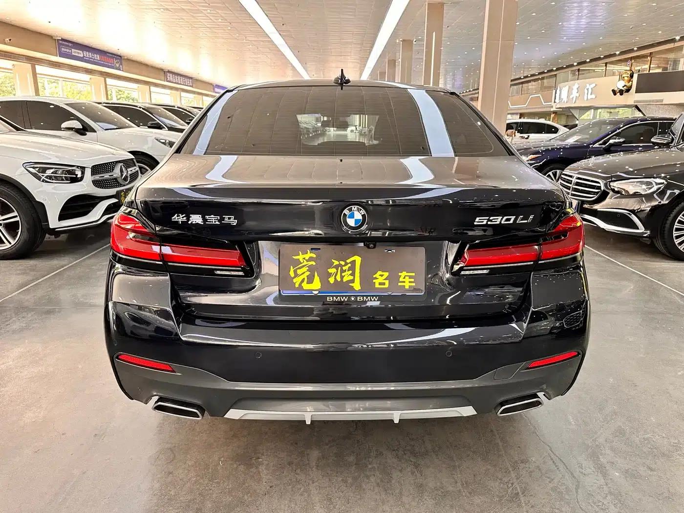 BMW 5 Series 2022 Facelift 3 530Li Luxury M Sport Package — миниатюра 18