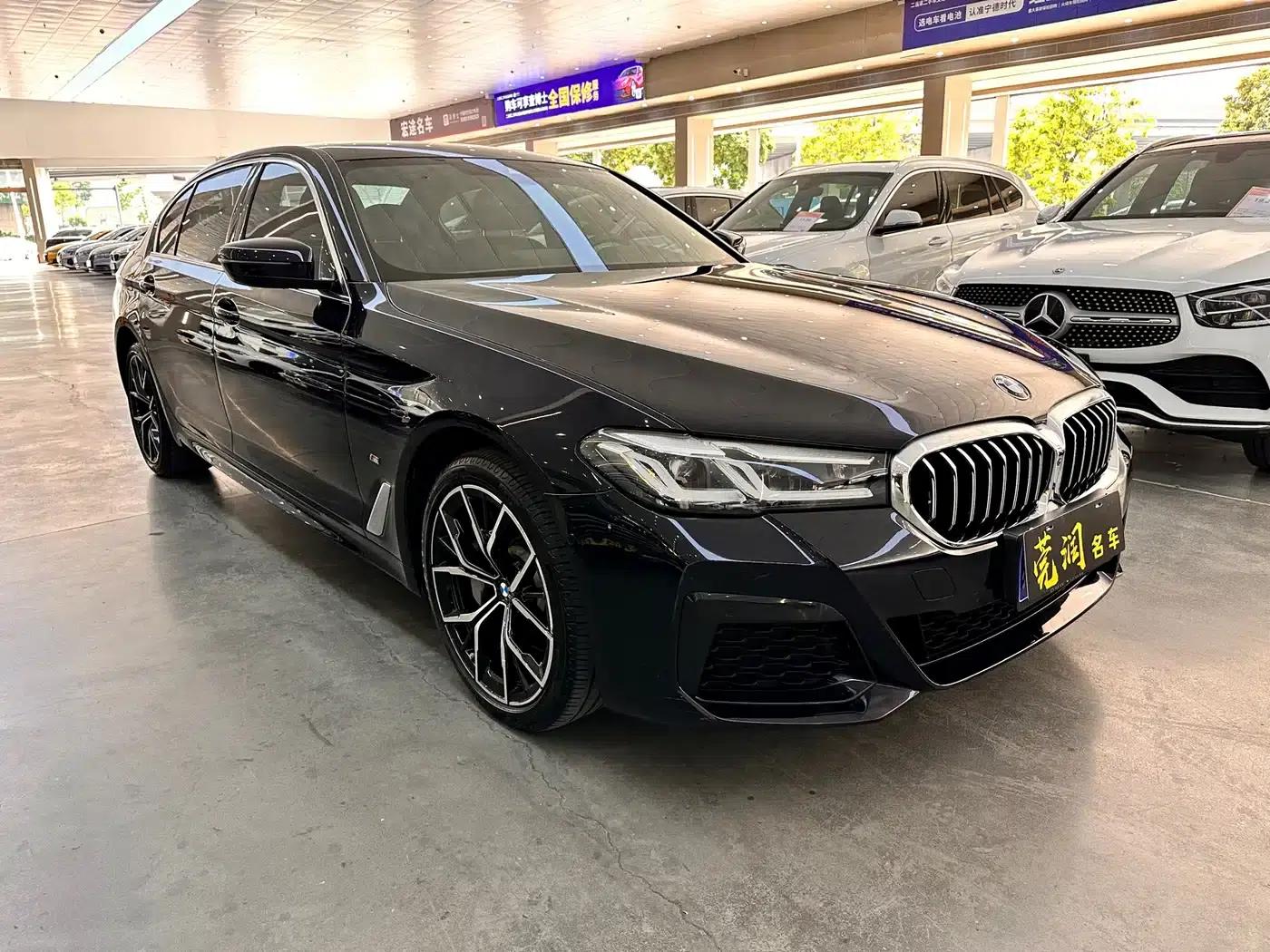 BMW 5 Series 2022 Facelift 3 530Li Luxury M Sport Package — миниатюра 5