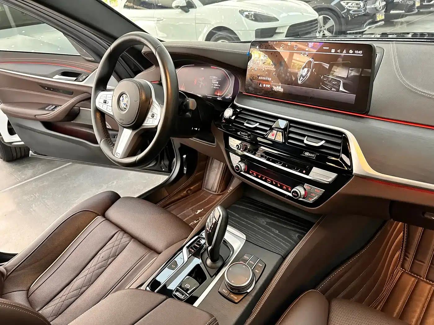 BMW 5 Series 2022 Facelift 3 530Li Luxury M Sport Package — миниатюра 9
