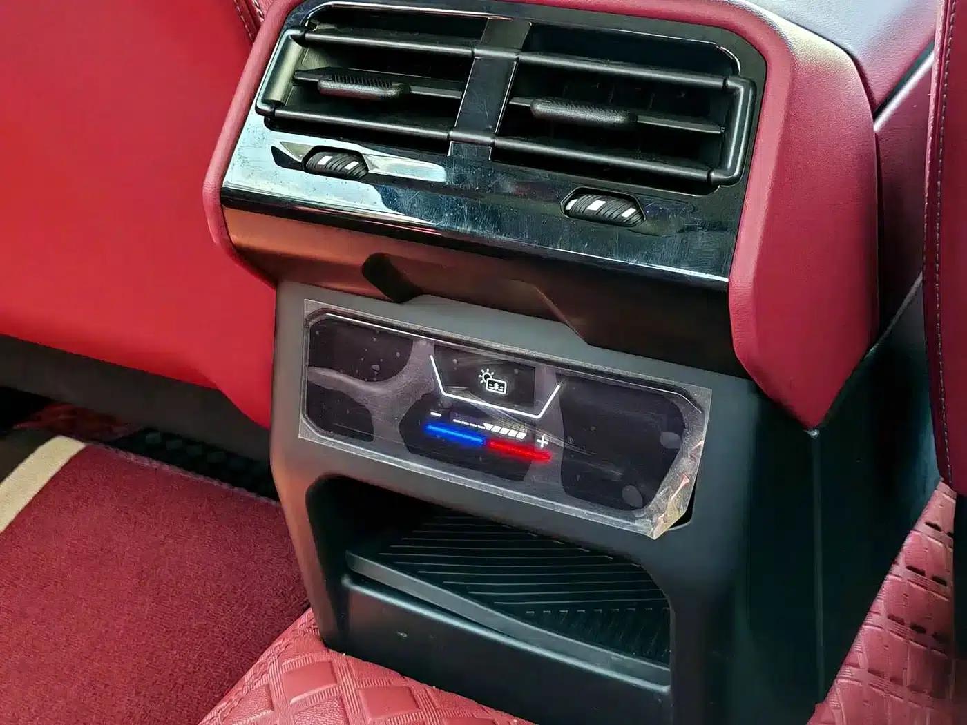 2025 BMW 5 Series 530Li Leading Luxury Package — миниатюра 8