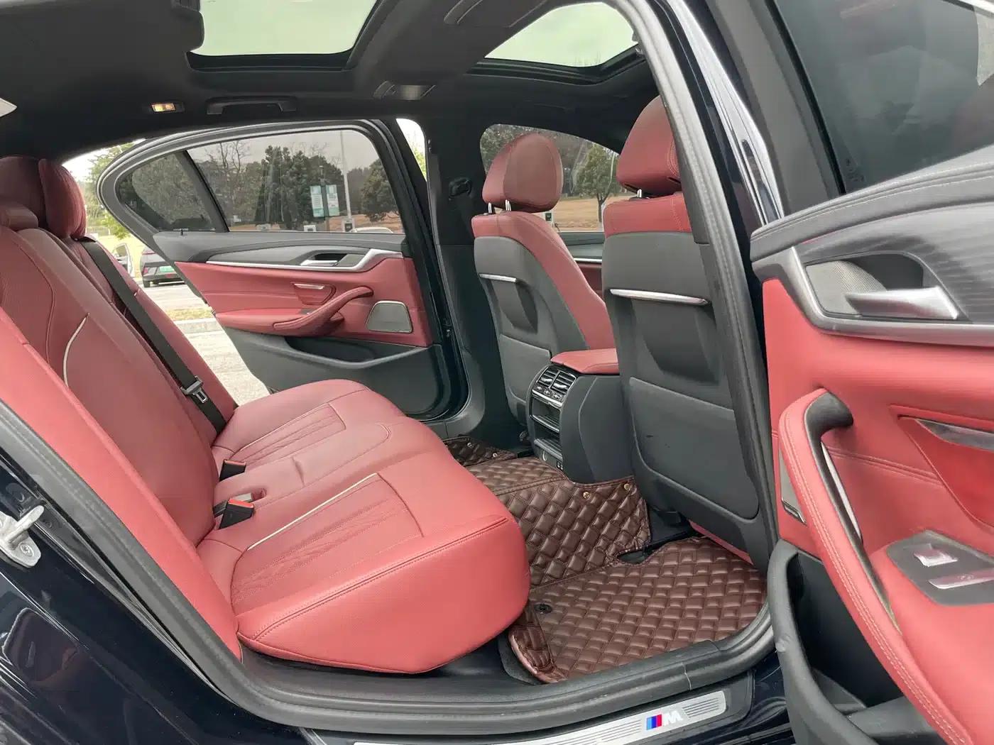 2021 BMW 5 Series Facelift 530Li Leading Edition M Sport Package — миниатюра 12