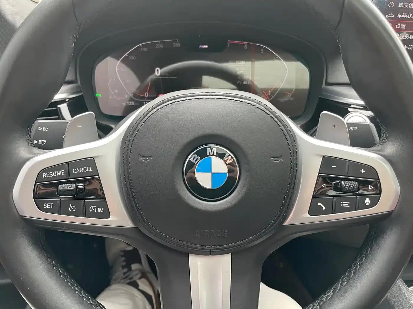 2021 BMW 5 Series Facelift 530Li Leading Edition M Sport Package — миниатюра 14