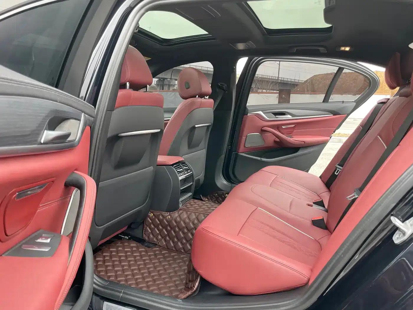2021 BMW 5 Series Facelift 530Li Leading Edition M Sport Package — миниатюра 10