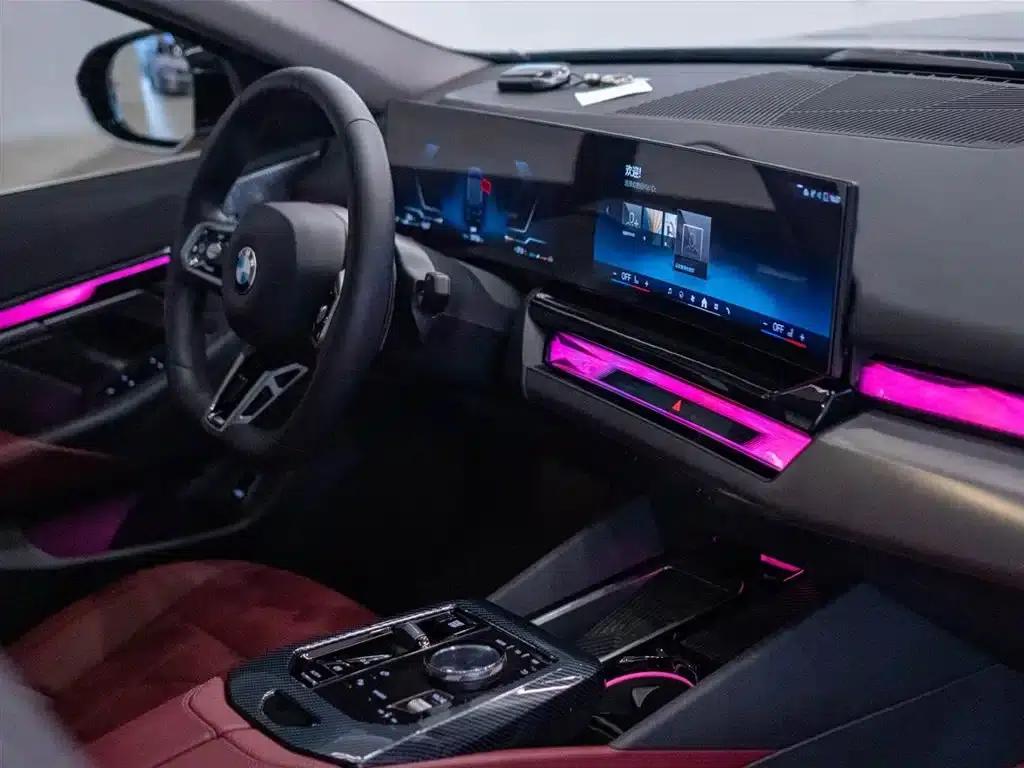 2024 BMW 5 Series 530Li Leading Edition M Sport Package — миниатюра 24