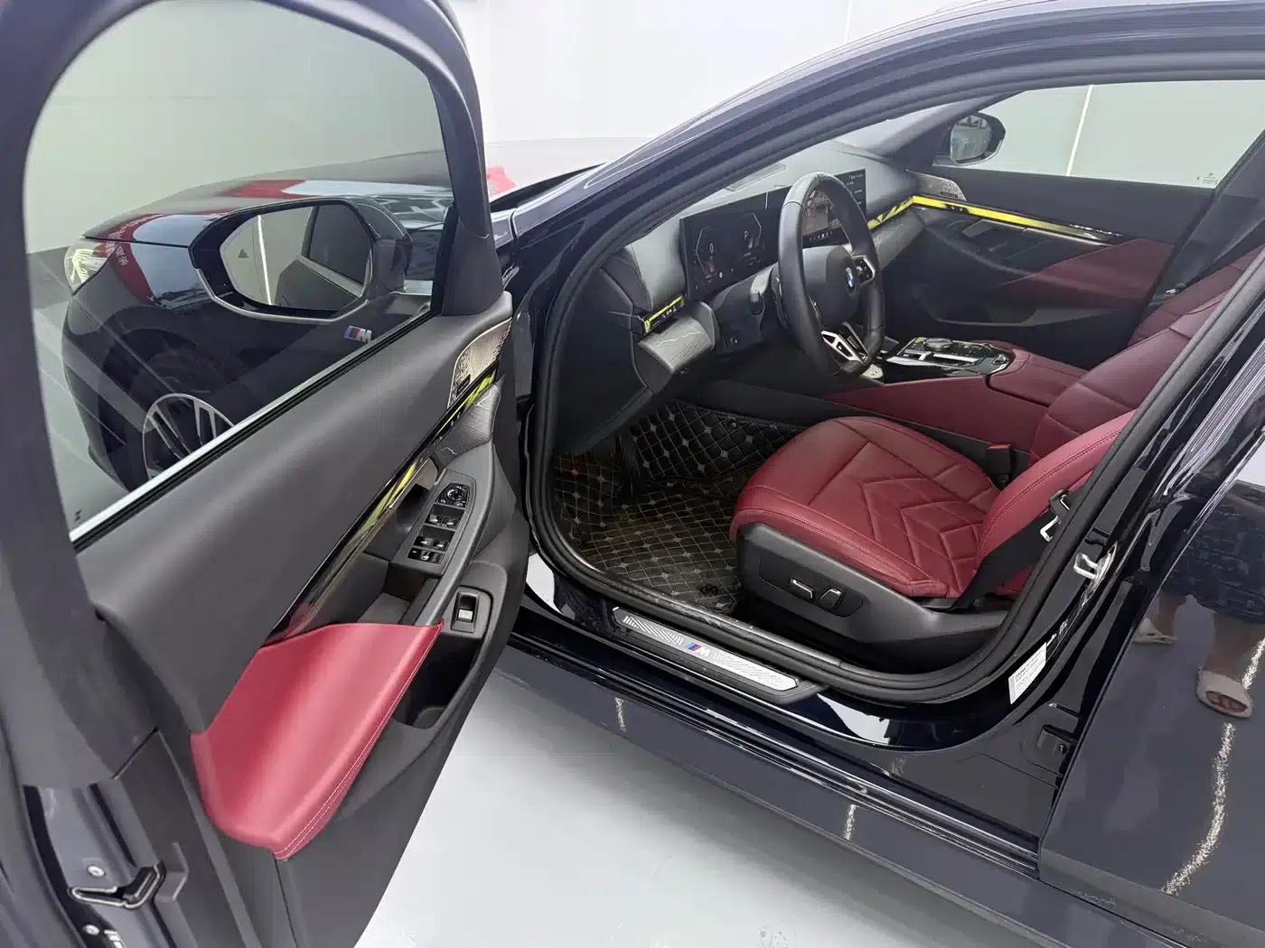 2024 BMW 5 Series 530Li xDrive M Sport Package — миниатюра 5