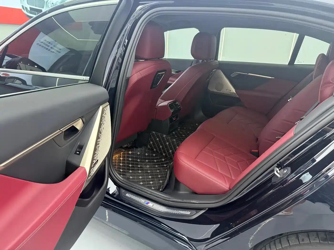 2024 BMW 5 Series 530Li xDrive M Sport Package — миниатюра 6