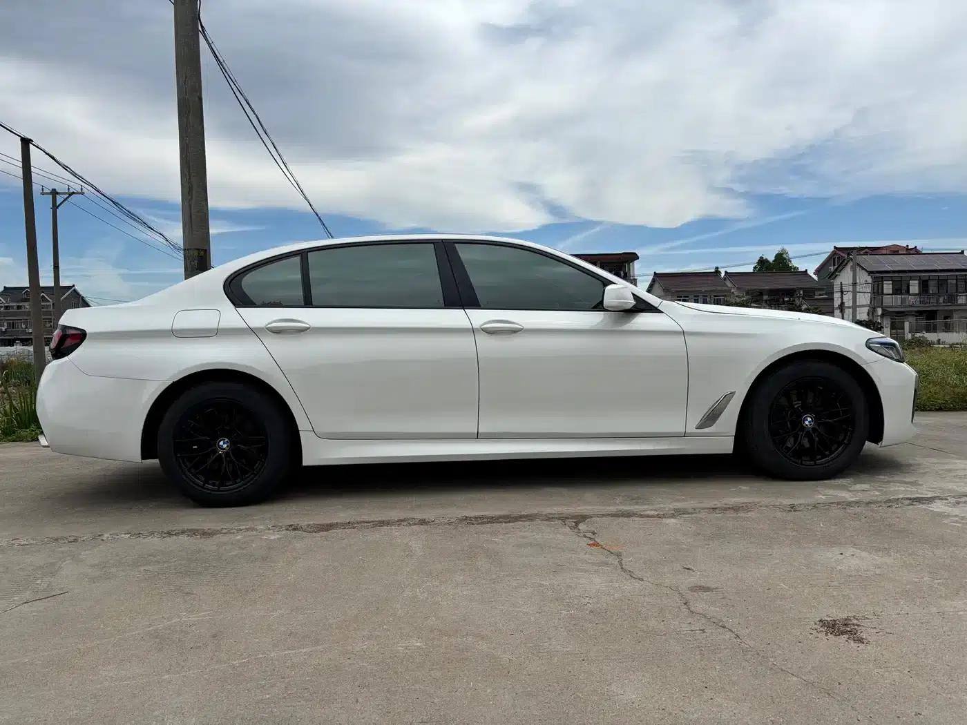 BMW 5 Series 2011 520Li Elegant Edition — миниатюра 7