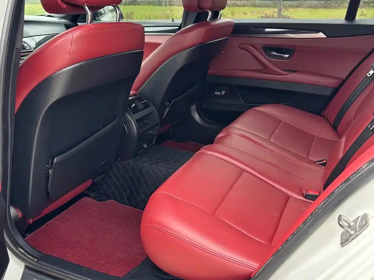 BMW 5 Series 2011 520Li Elegant Edition — миниатюра 10