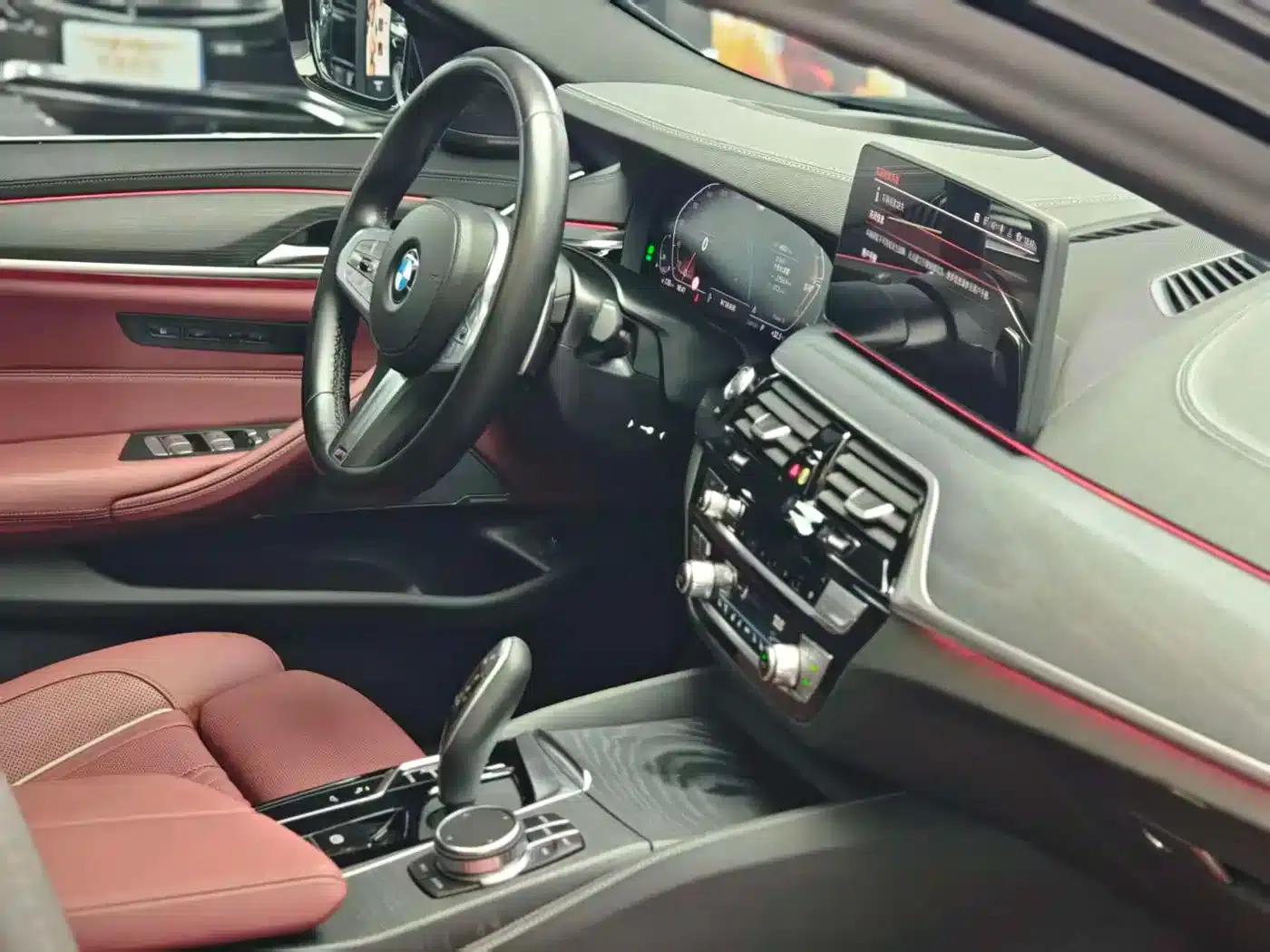 2023 BMW 5 Series 530Li Luxury M Sport Package — миниатюра 7
