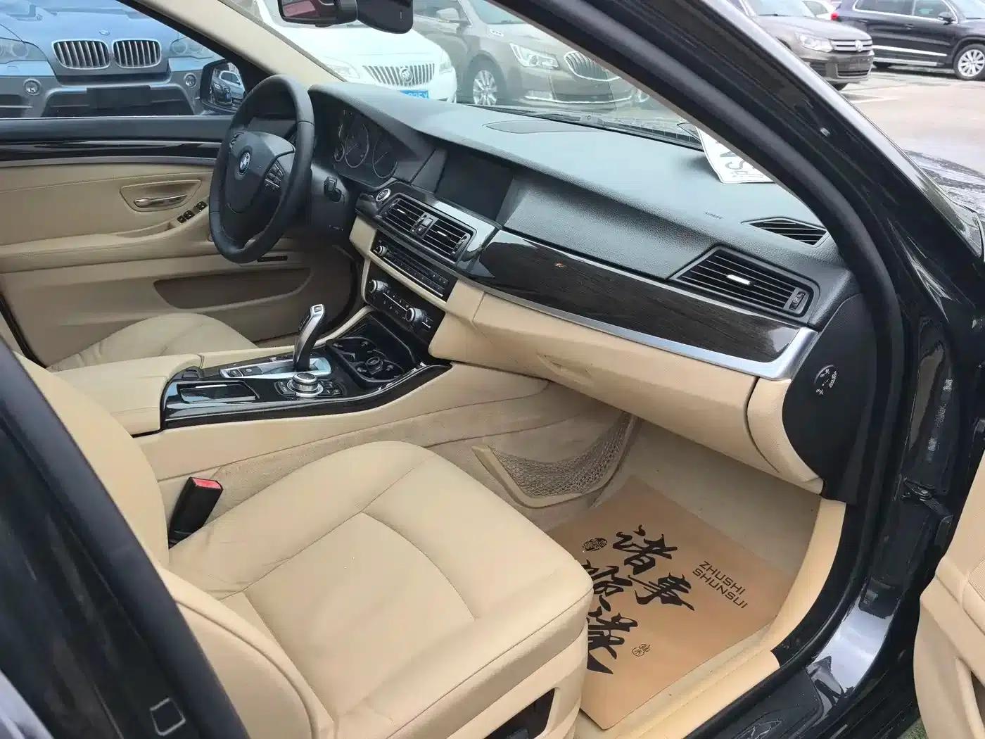 BMW 5 Series 2012 530Li Leading Edition — миниатюра 13