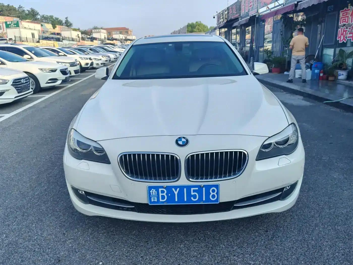 BMW 5 Series 2013 520Li Elegant Edition — миниатюра 2