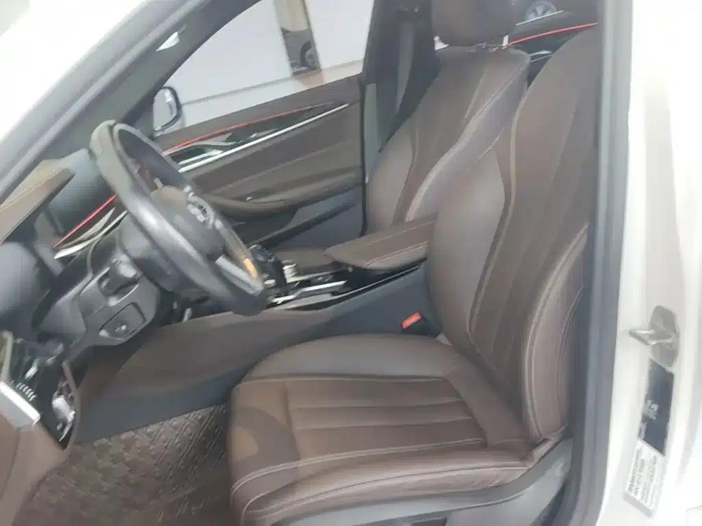 2020 BMW 5 Series 525Li M Sport Package — миниатюра 15