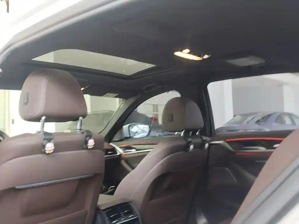 2020 BMW 5 Series 525Li M Sport Package — миниатюра 18