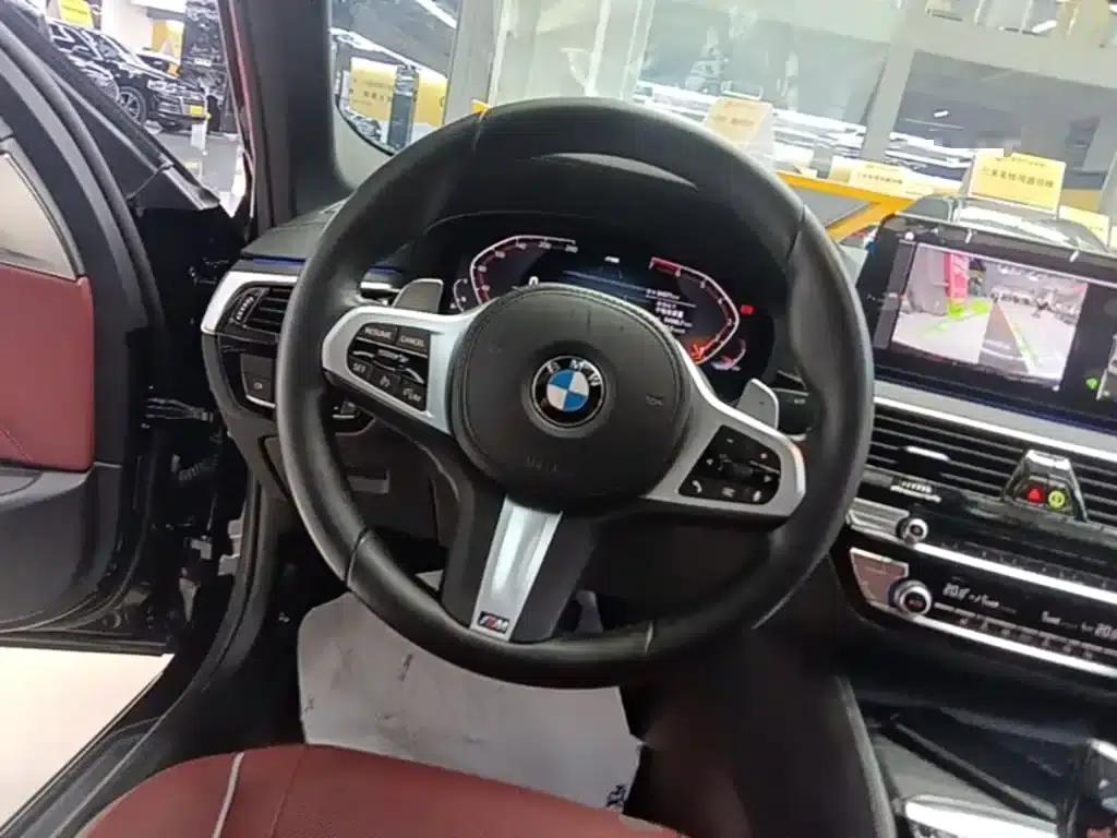 2021 BMW 5 Series Facelift 530Li Leading Edition M Sport Package — миниатюра 11