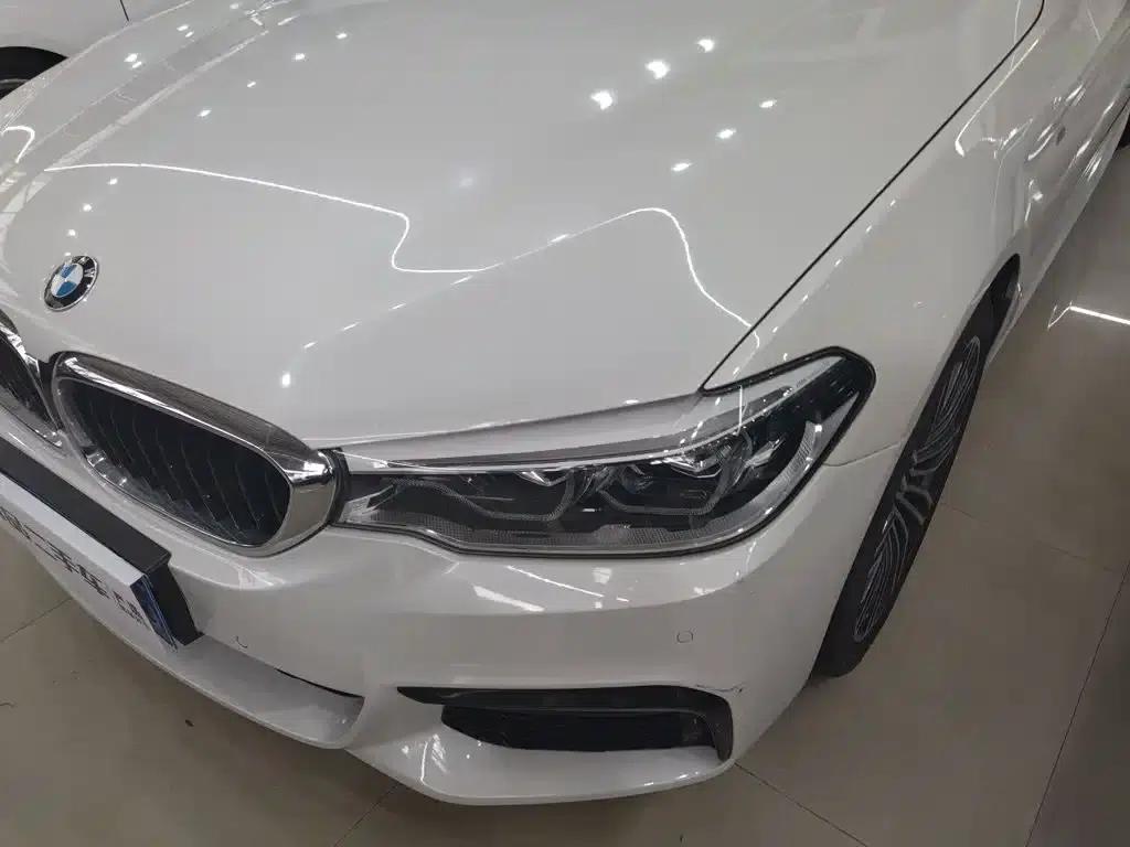 2019 BMW 5 Series 530Li Luxury M Sport Package — миниатюра 18