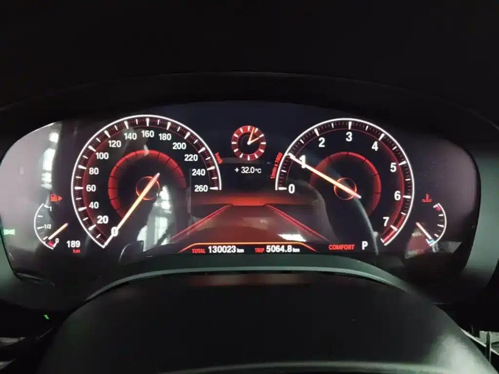 2019 BMW 5 Series Facelift 530Li Luxury M Sport Package — миниатюра 12