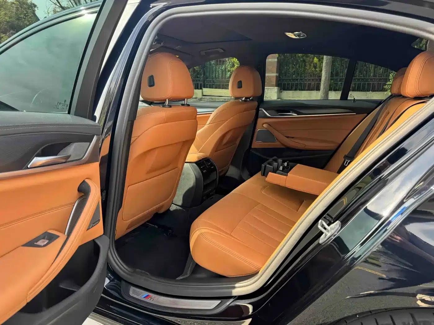2022 BMW 5 Series Imported Model 530i M Sport Package — миниатюра 5