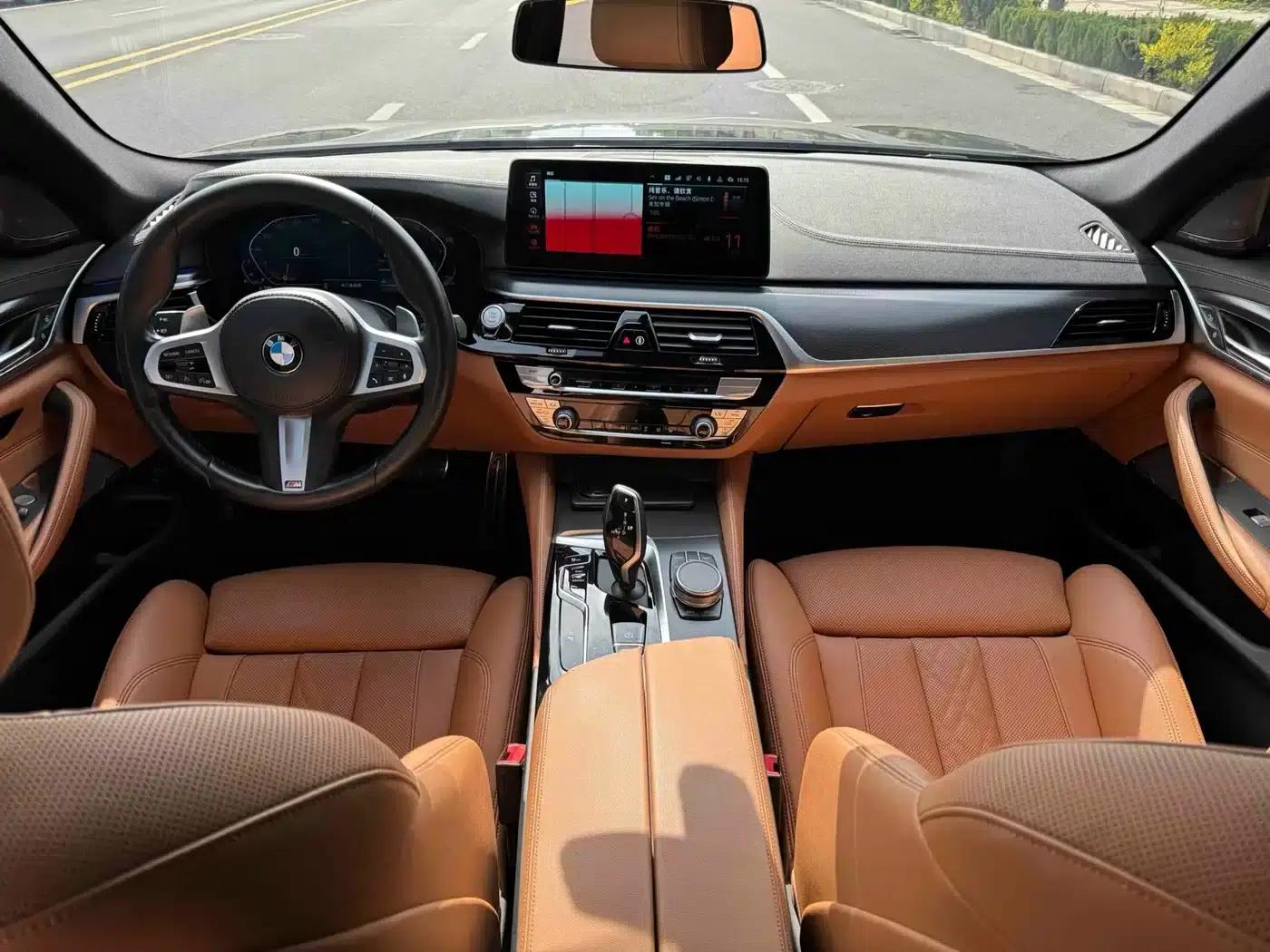 2022 BMW 5 Series Imported Model 530i M Sport Package — миниатюра 6