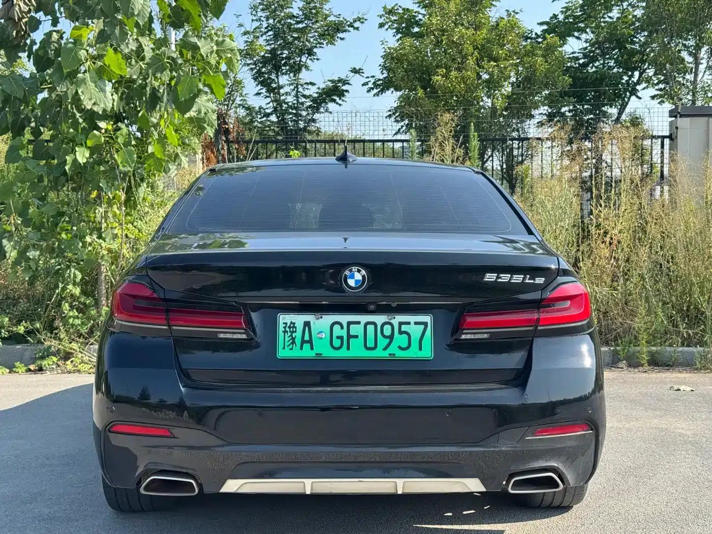 BMW 5 Series PHEV 2022 Facelift 535Le Luxury Package — миниатюра 4
