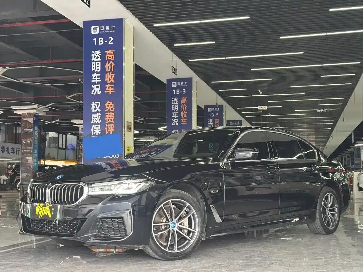 BMW 5 Series PHEV 2022 Facelift 535Le M Sport Package — миниатюра 1