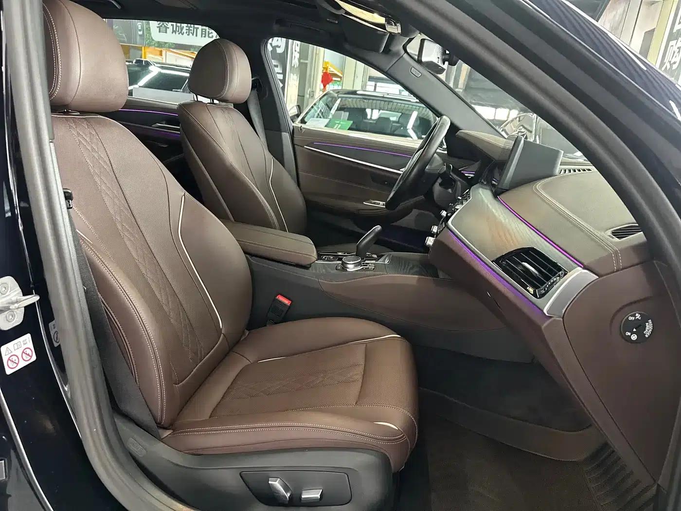 BMW 5 Series PHEV 2022 Facelift 535Le M Sport Package — миниатюра 13