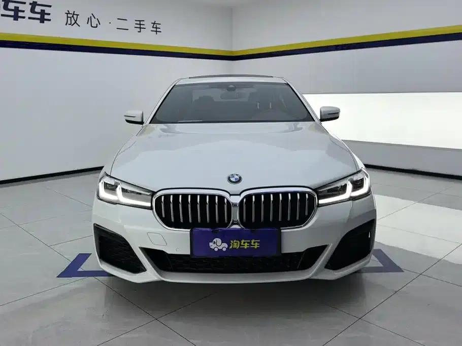 BMW 5 Series PHEV 2021 535Le M Sport Package — миниатюра 2