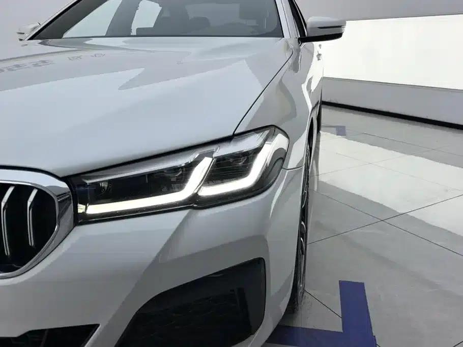 BMW 5 Series PHEV 2021 535Le M Sport Package — миниатюра 5