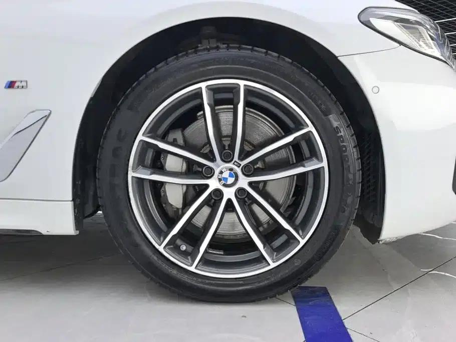BMW 5 Series PHEV 2021 535Le M Sport Package — миниатюра 6