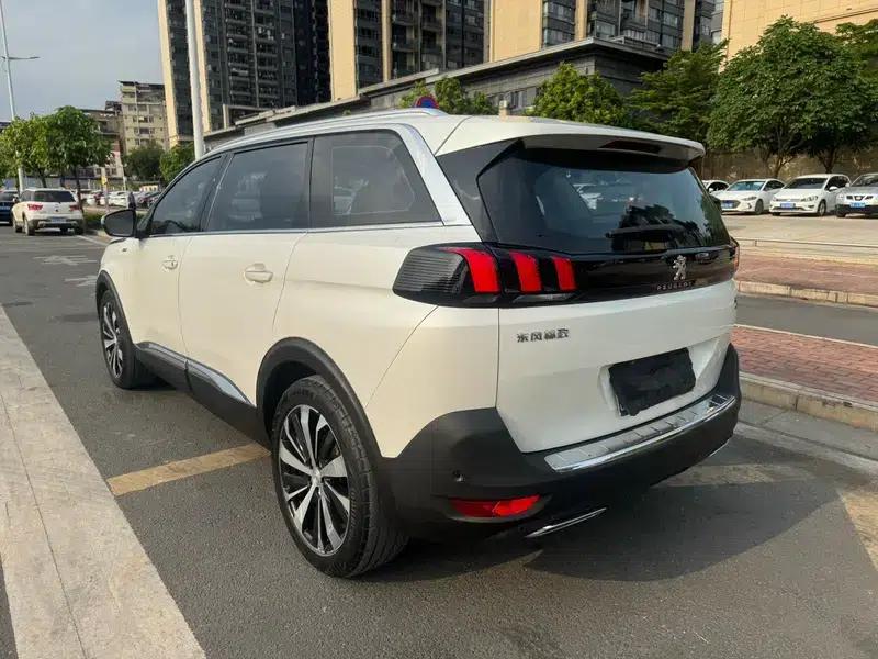 Peugeot 5008 2017 380THP 7-seater Luxury Edition — миниатюра 4